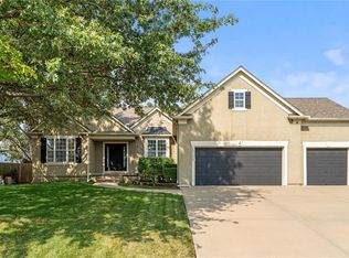 10150 Theden Cir, Lenexa, KS 66220