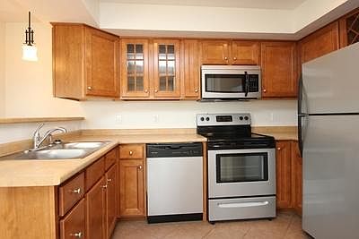 3rd image of 3331 S Cheekwood Ln