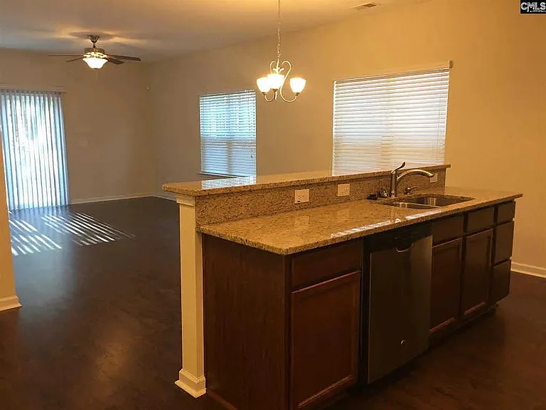 124 Wainscot Oak Ln — Photo 17