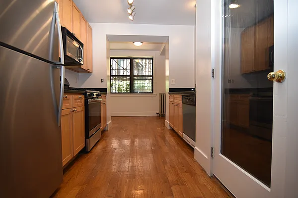 Rented by Building Equity Management LLC | media 4