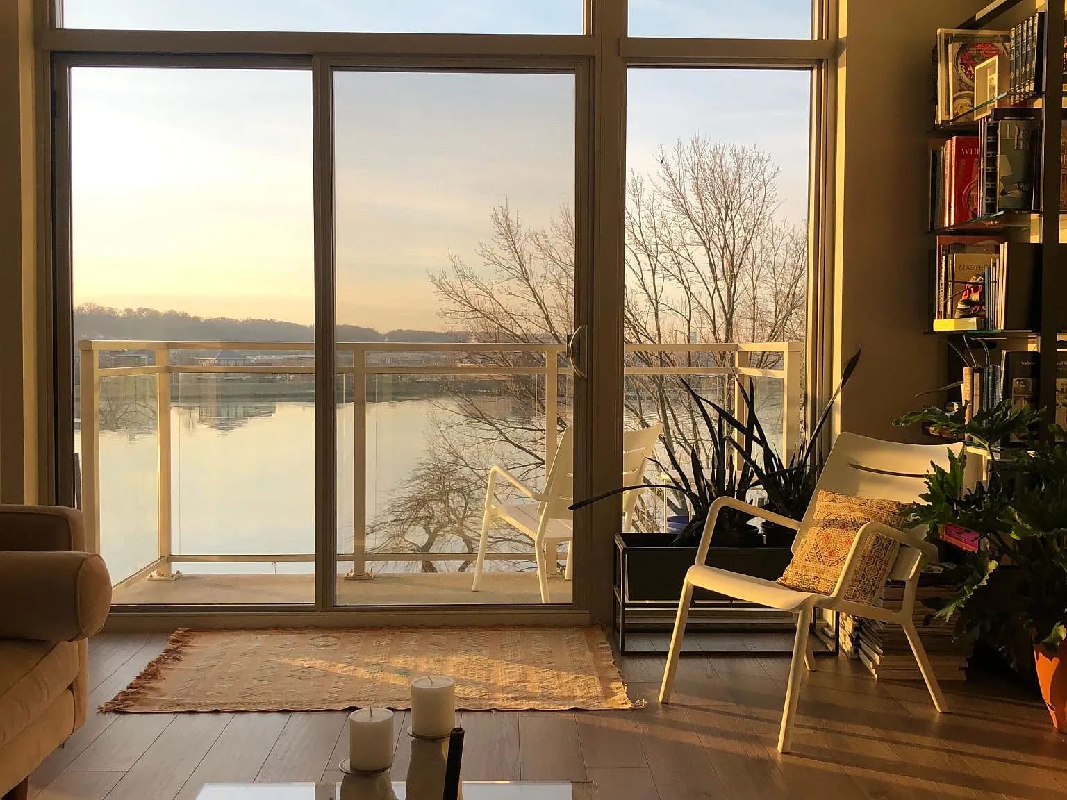 88 V St SW — Photo 2