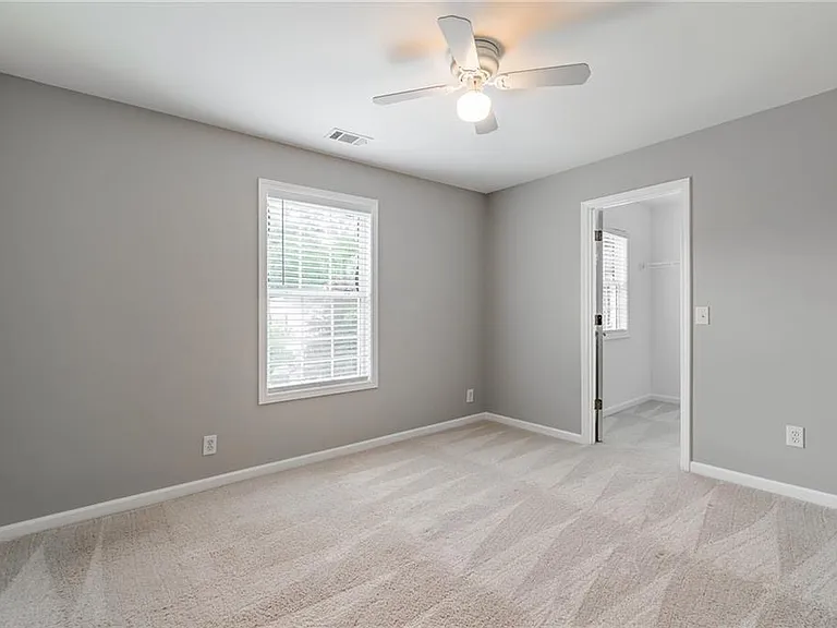 134 Lexington Parke Dr — Photo 41