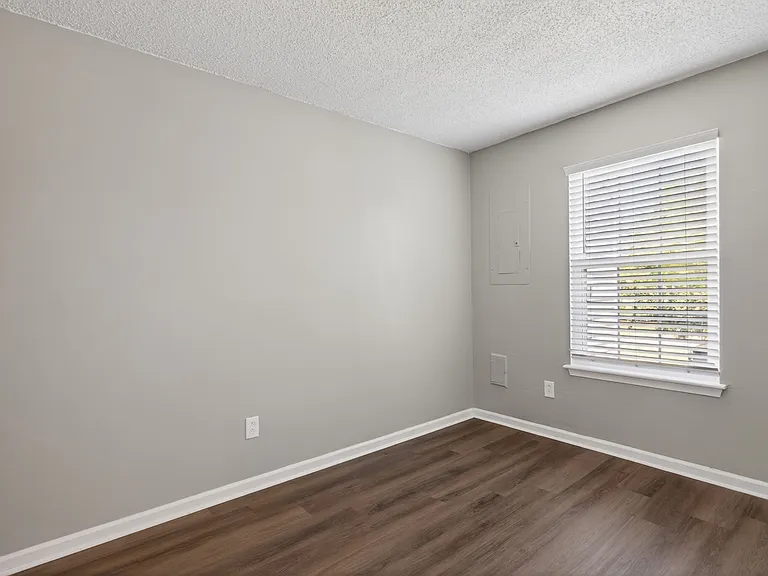 3528 Dublin Ct — Photo 14