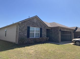 471 Center Field Dr, Tuscaloosa, AL 35405