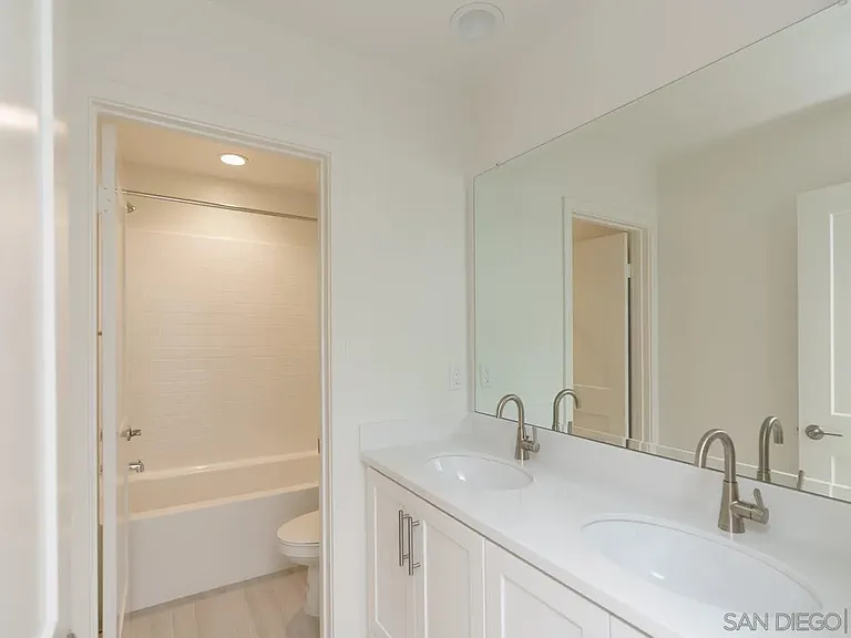 2564 Delphinium Ln — Photo 36