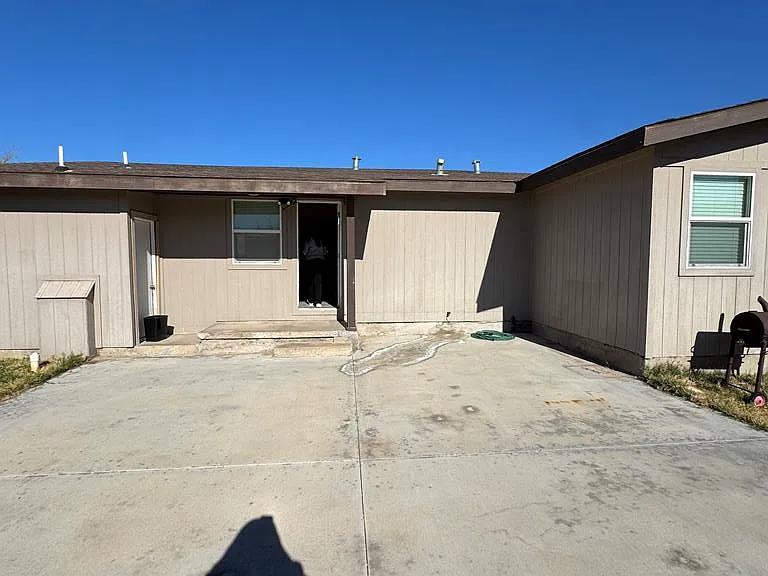 2826 Hilltop Dr — Photo 9