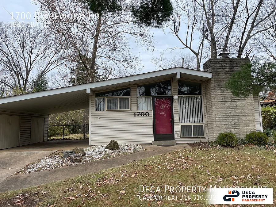 1700 Ridgewood Dr photo 1