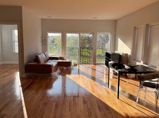 162 S 12th St #3, Newark, NJ 07107