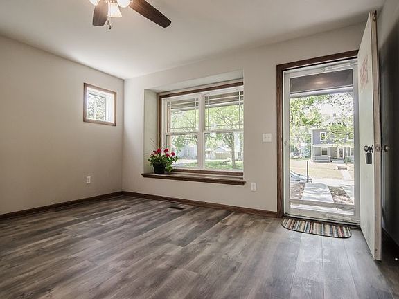 3rd image of 307 N Vine St #A