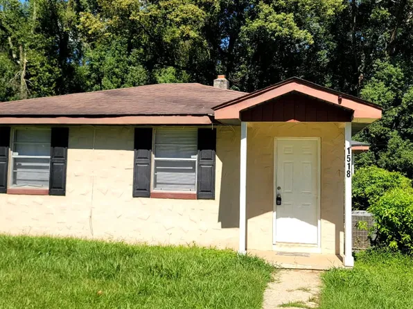 1518 Pepper Dr, Tallahassee, FL 32304