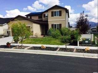 912 N Cambria Dr, North Salt Lake, UT 84054