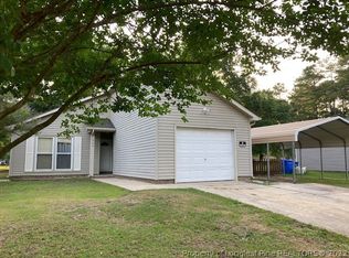 904 Inglewood Ln, Fayetteville, NC 28314
