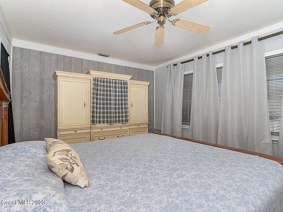5th image of 4535 Coquina Ave