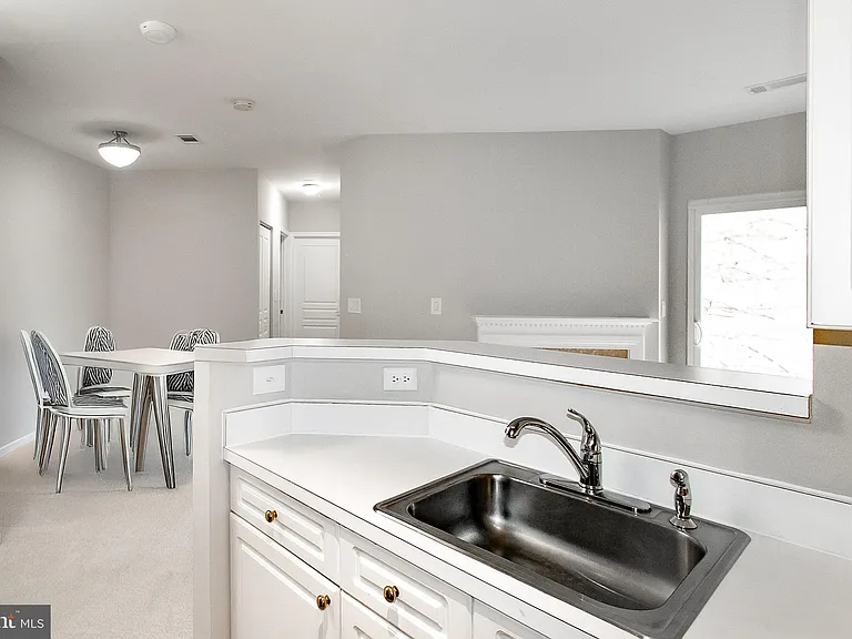 2204 Westcourt Ln #306 — Photo 10