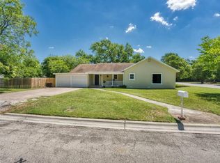 501 N Main St, Burnet, TX 78611