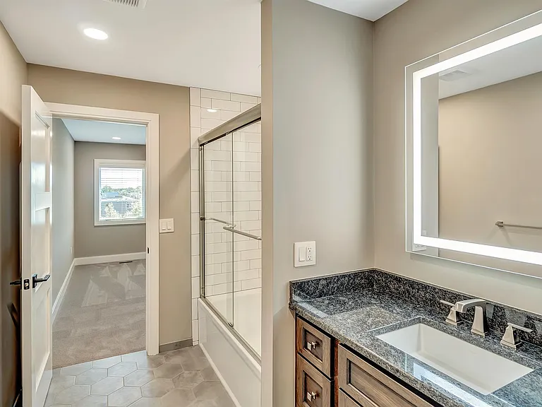 709 E Eleven Mile Rd — Photo 13