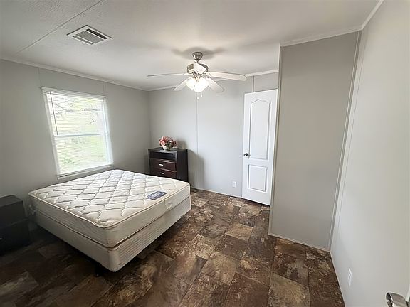 4th image of 110 N Michigan St Lot 105