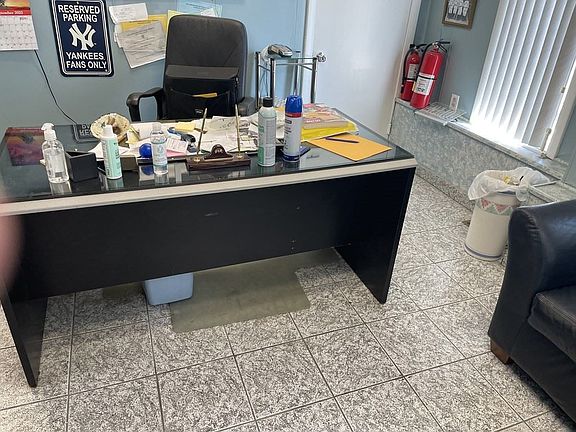 3rd image of 294 Branch Ave