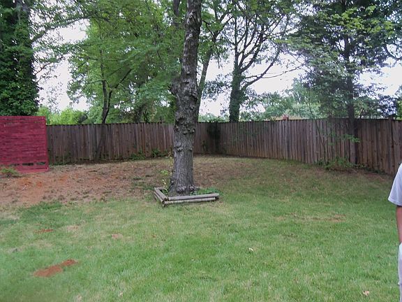 4th image of 7210 Cloverdale Dr