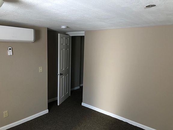 4th image of 3208 California St APT 1