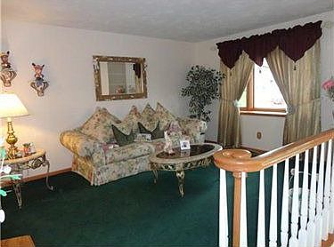 3rd image of 120 Persimmon Pl