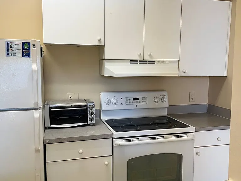3419 Winkler Ave #514 — Photo 4