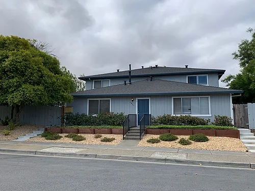 Gabilan 1471 Photo 1