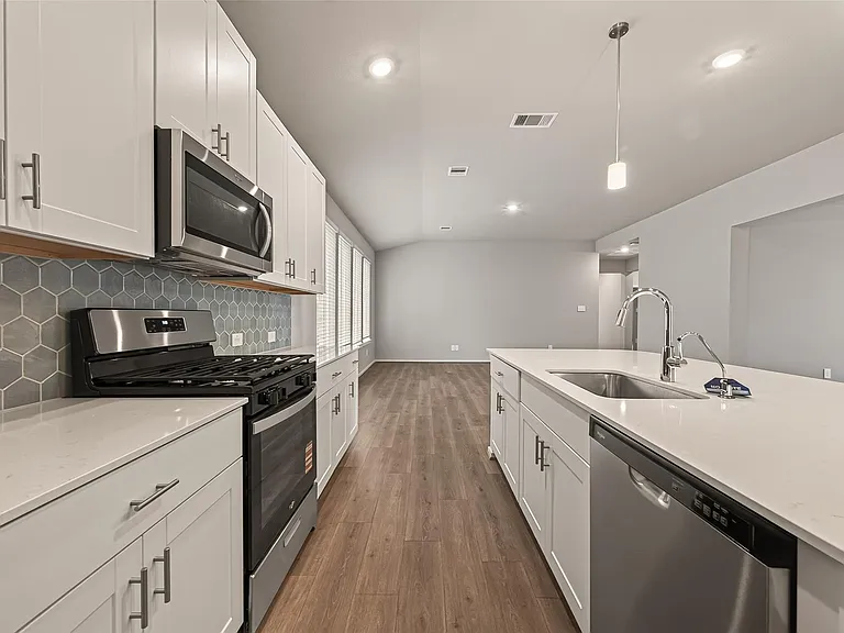 5105 Redbud Valley Dr — Photo 18