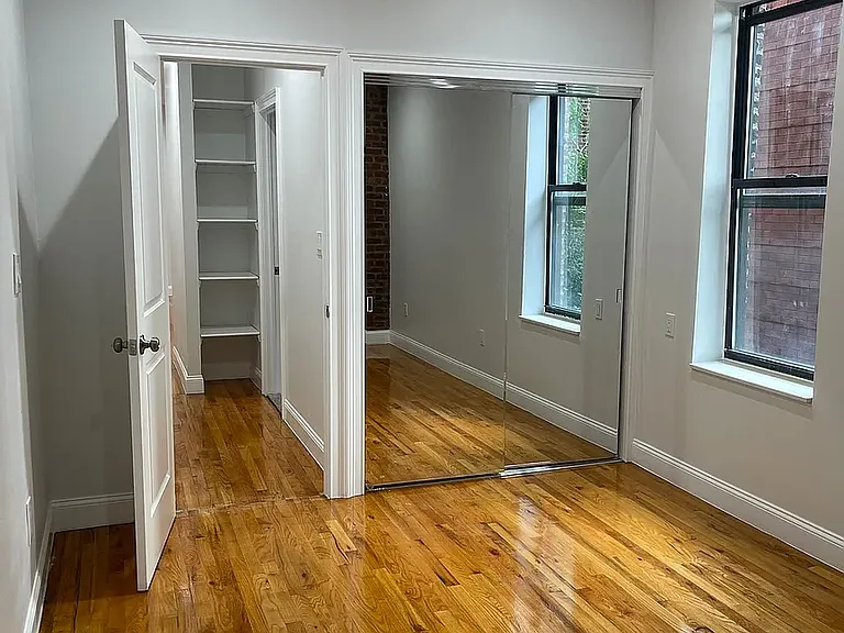 563 W 184th St #2 — Photo 7
