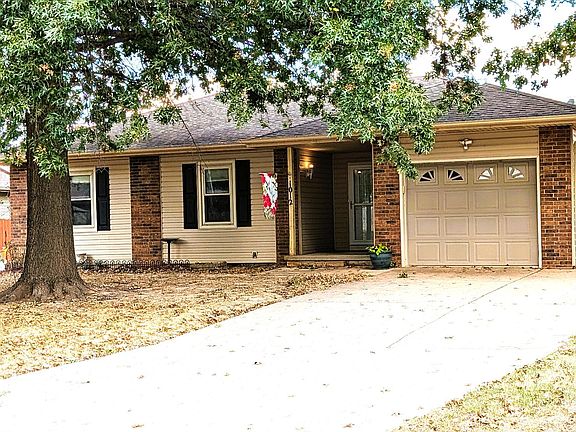 2nd image of 1012 N Walleye Street