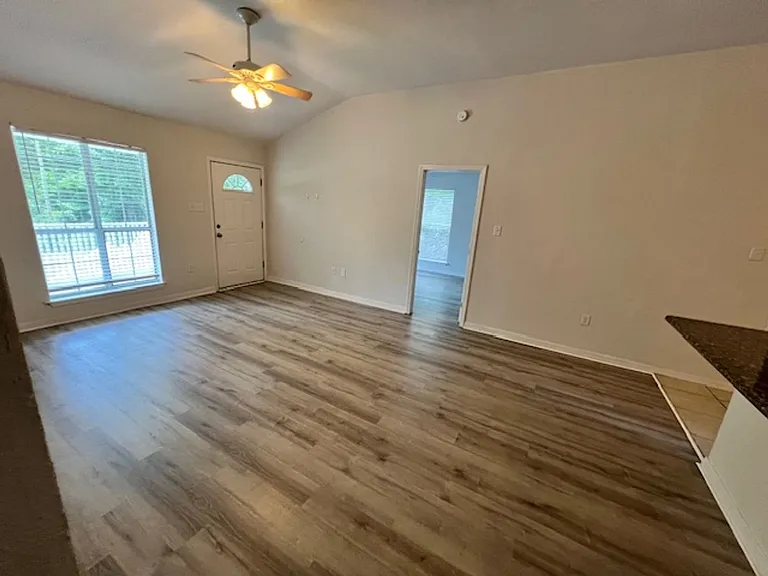 6038 W Adams St — Photo 6