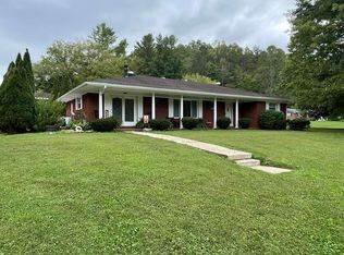 26 Leatherwood Br, Olive Hill, KY 41164