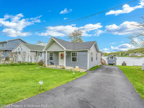 90 George Dr, Jefferson Township, PA 18436