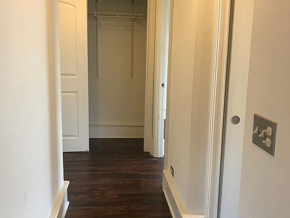 5th image of 1370 E Hyde Park Blvd #507
