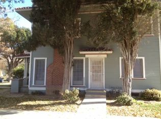 3992 10th St #B, Riverside, CA 92501