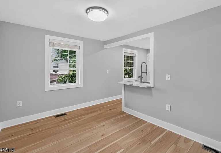 33 Grant St #1 — Photo 9