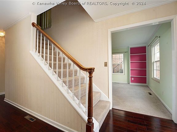 2nd image of 5207 Dellway Dr