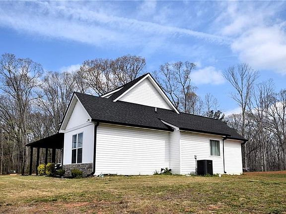 4th image of 533 Lively Rd