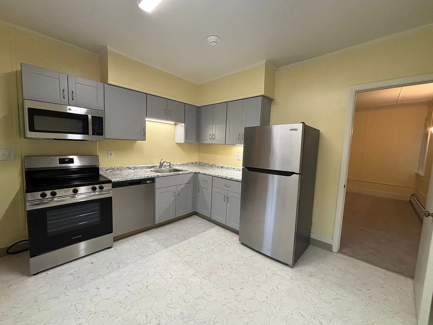 310 Montgomery Street — Photo 1