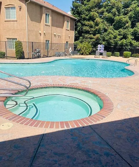The Villas at Lovers Lane — Photo 27