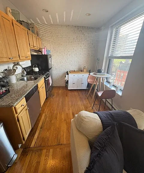 46 Hereford St #4F — Photo 3