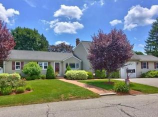 7 Day Cir, Woburn, MA 01801