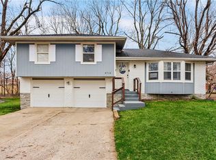 6712 E 134th St, Grandview, MO 64030