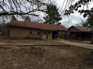 704 NE East St, Antlers, OK 74523