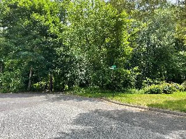 Lloyd Ter, Millville, NJ 08332