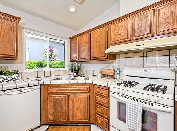 3rd image of 2010 W San Marcos Blvd Unit 62