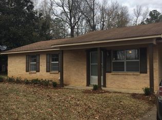 728 Cherokee Ln, Grenada, MS 38901