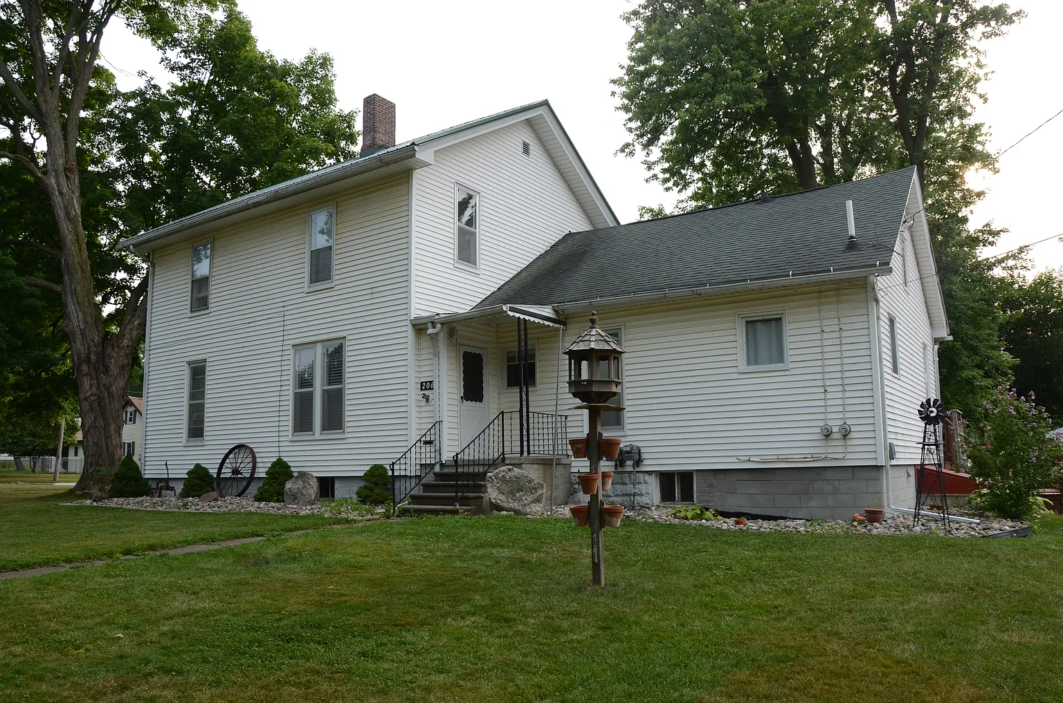 206 S Prospect St photo 1
