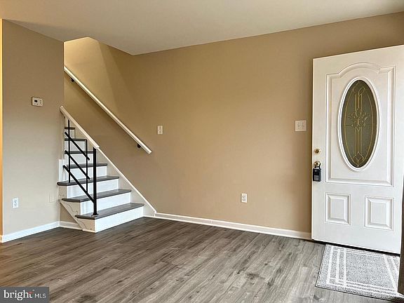 4th image of 10135 Fair Woods Dr