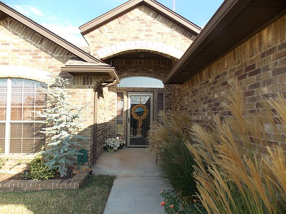2nd image of 3412 Sharon Dr